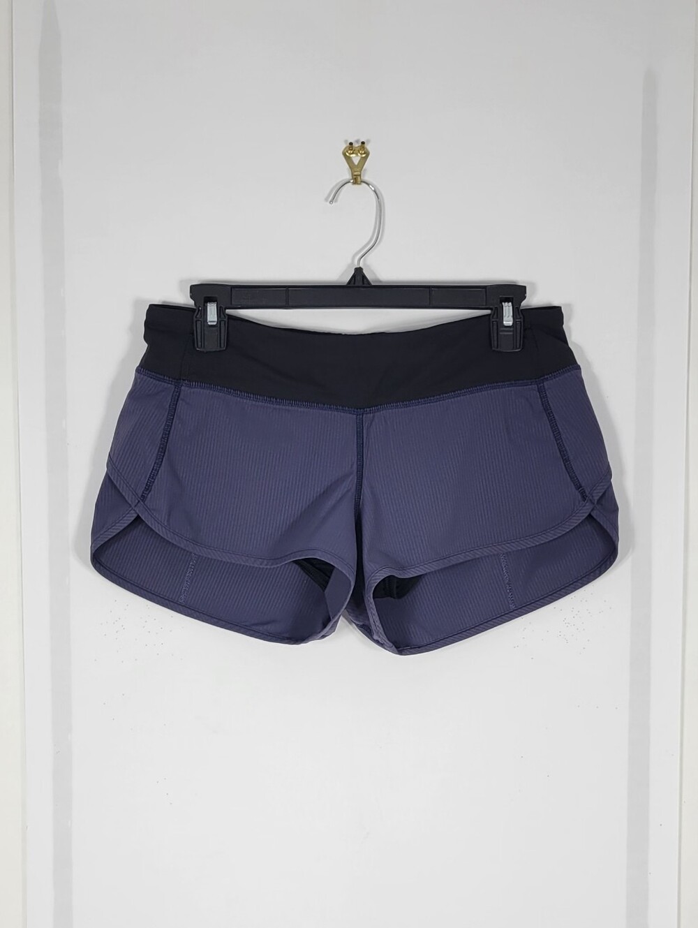 Lululemon Women's Purple Active Running Shorts with Black Waistband #836 Size 6